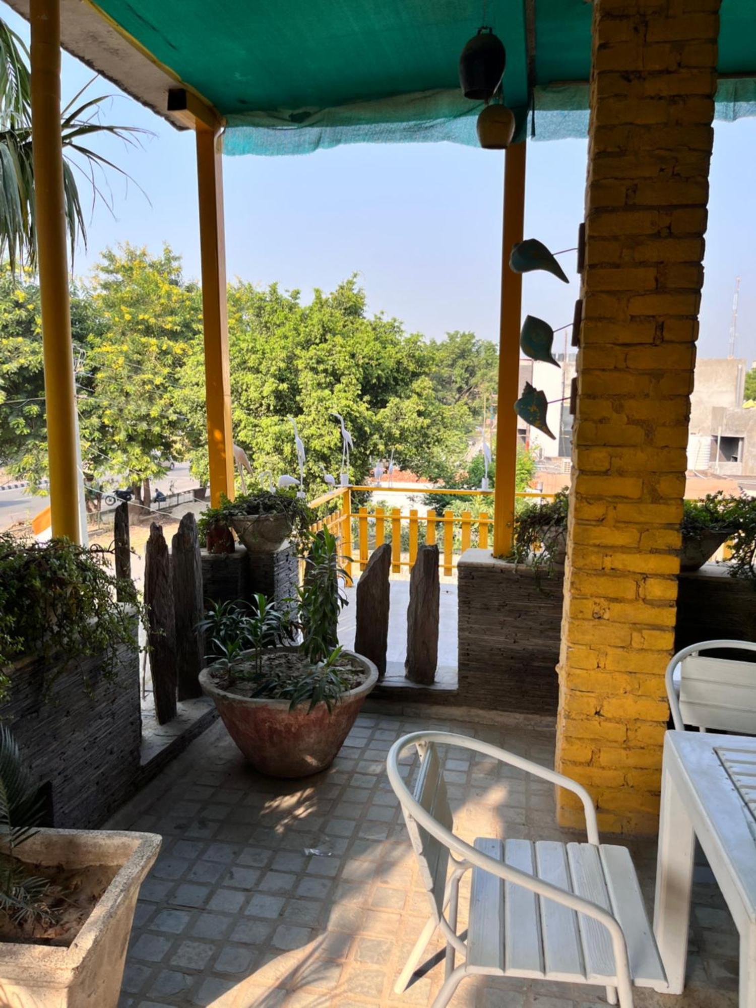 Aakritii Hotels Gurgáon Pokoj fotografie